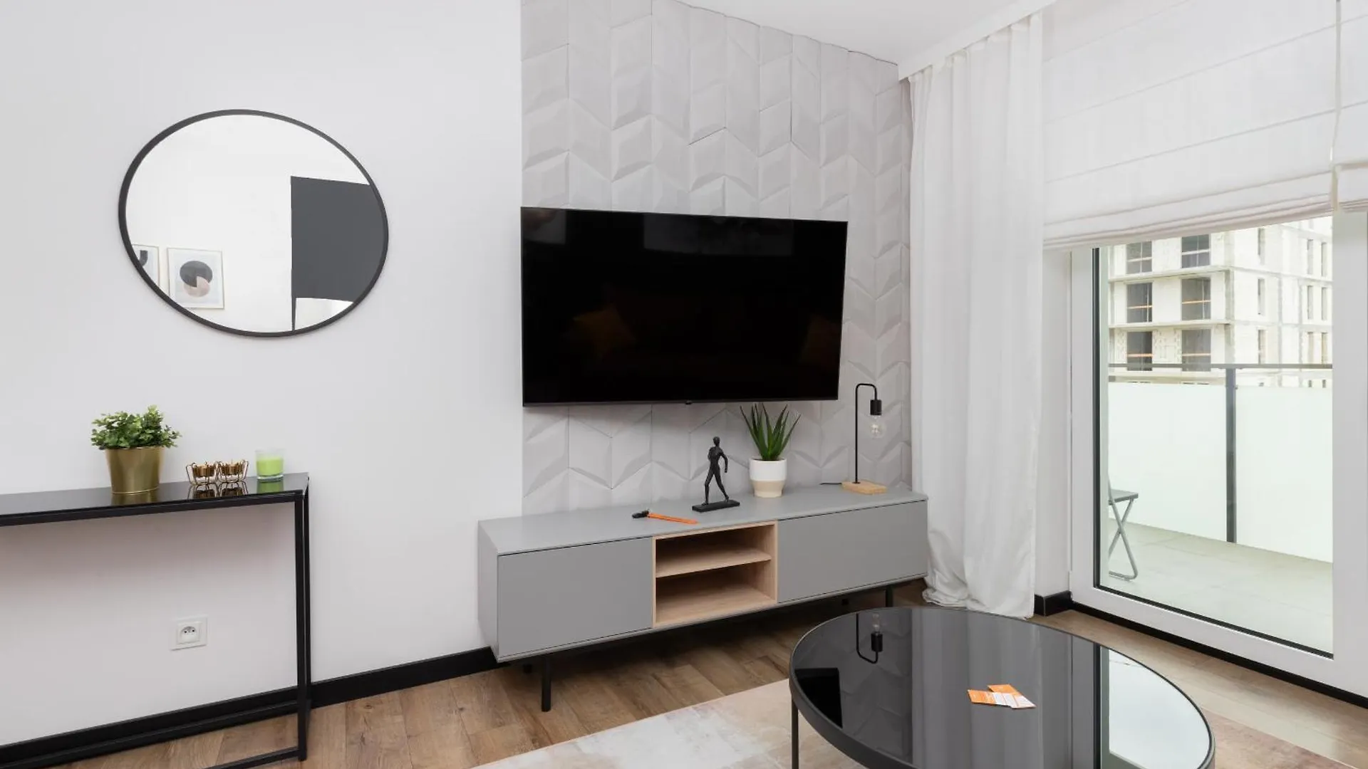 Modern Apartment With Balcony And Parking In Gdansk By Noclegi Renters
